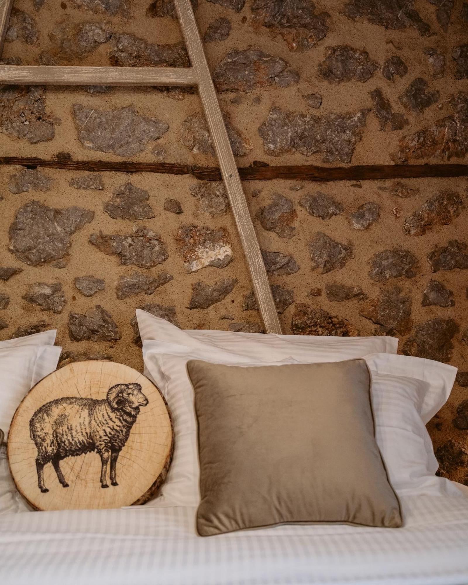 Afanos Guesthouse Арахова Екстериор снимка